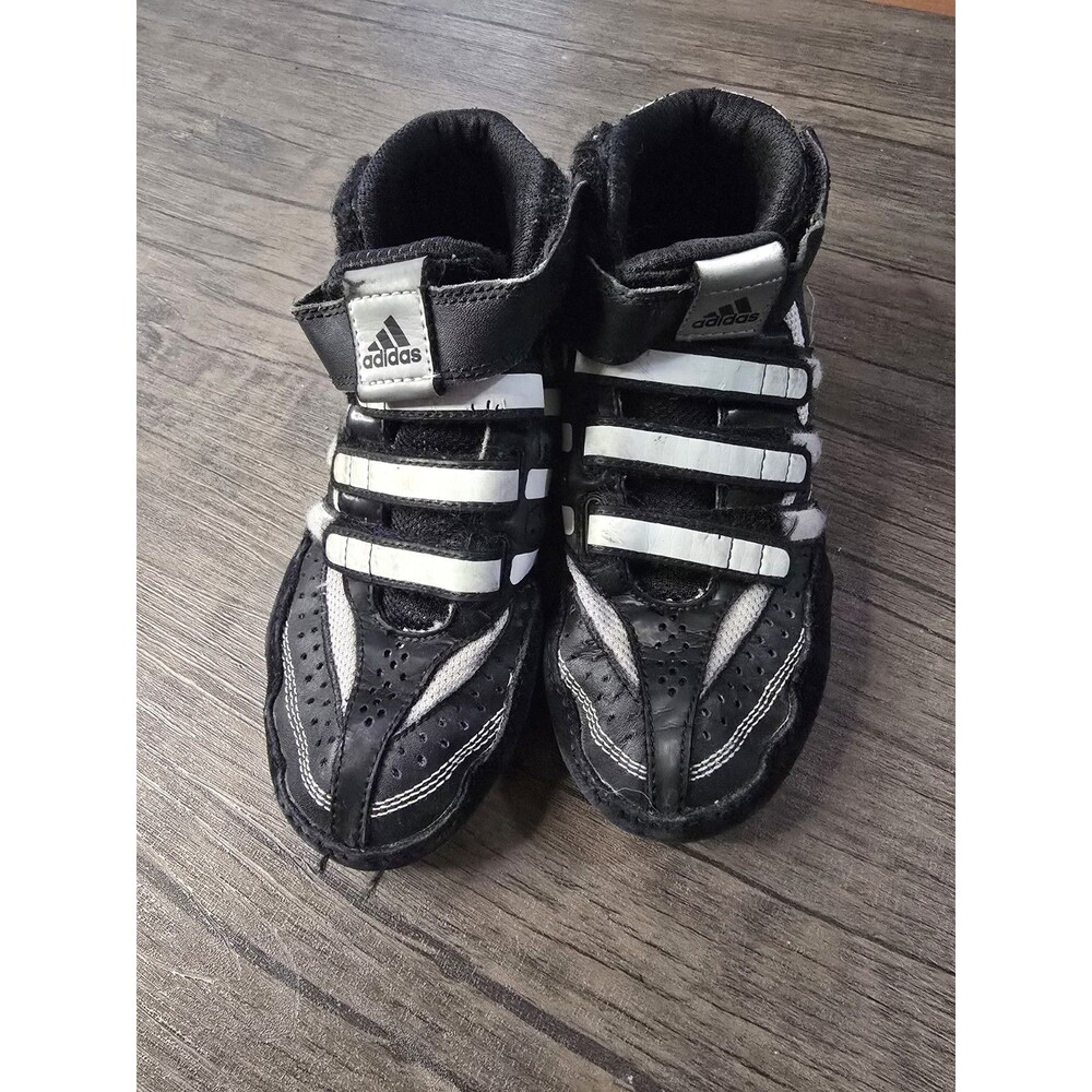 adidas Boys Hook & Athletic Sneakers Black/White/Gray US 2 Wrestling